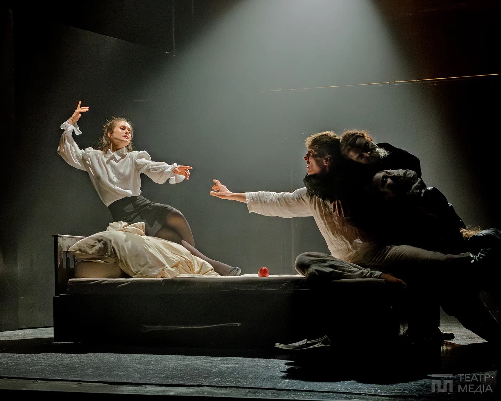 Картотека: в чому винен Герой? — 3