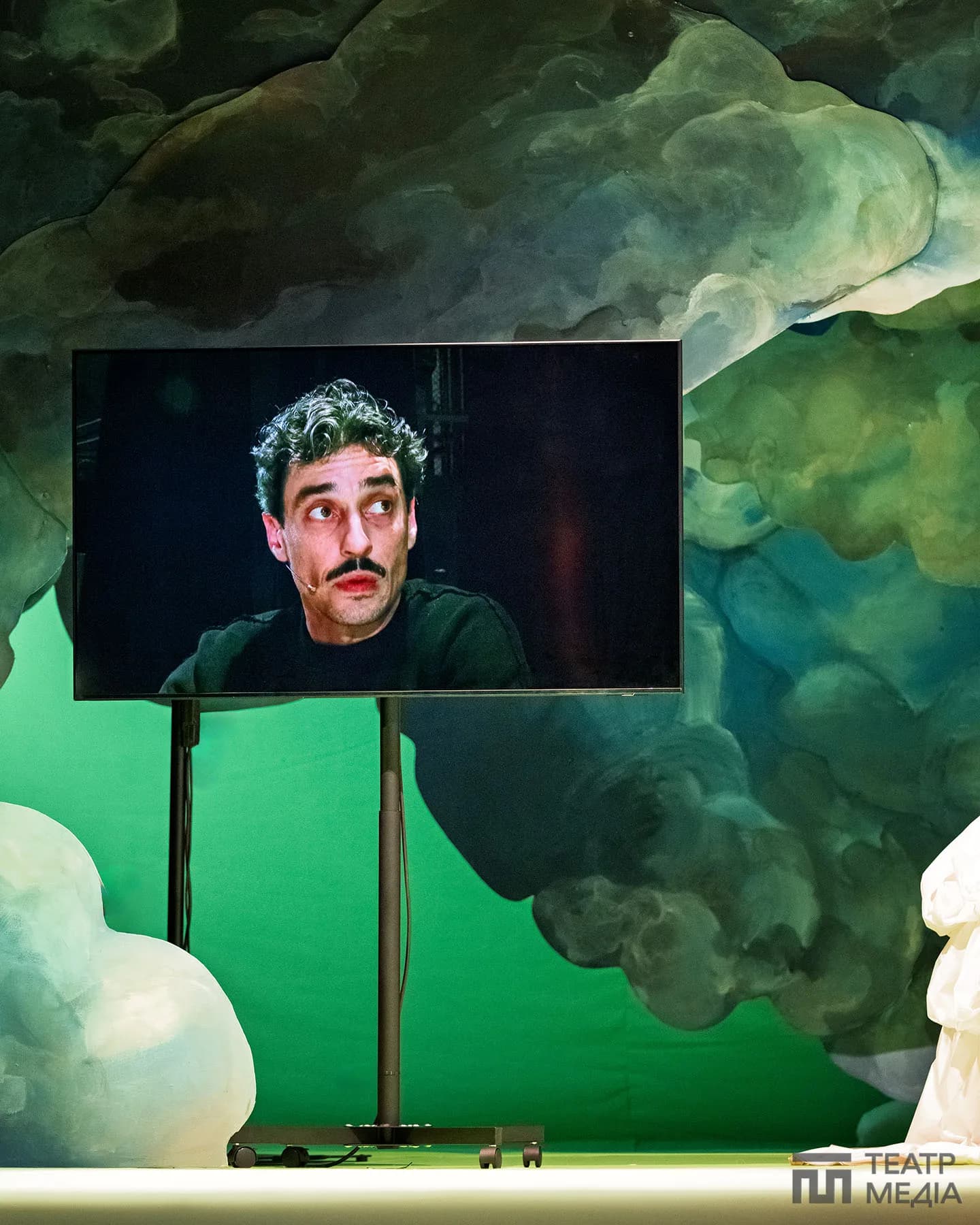 “Троянство” Давида Петросяна: про “Енеїду” без героя, а театр без мети — 23