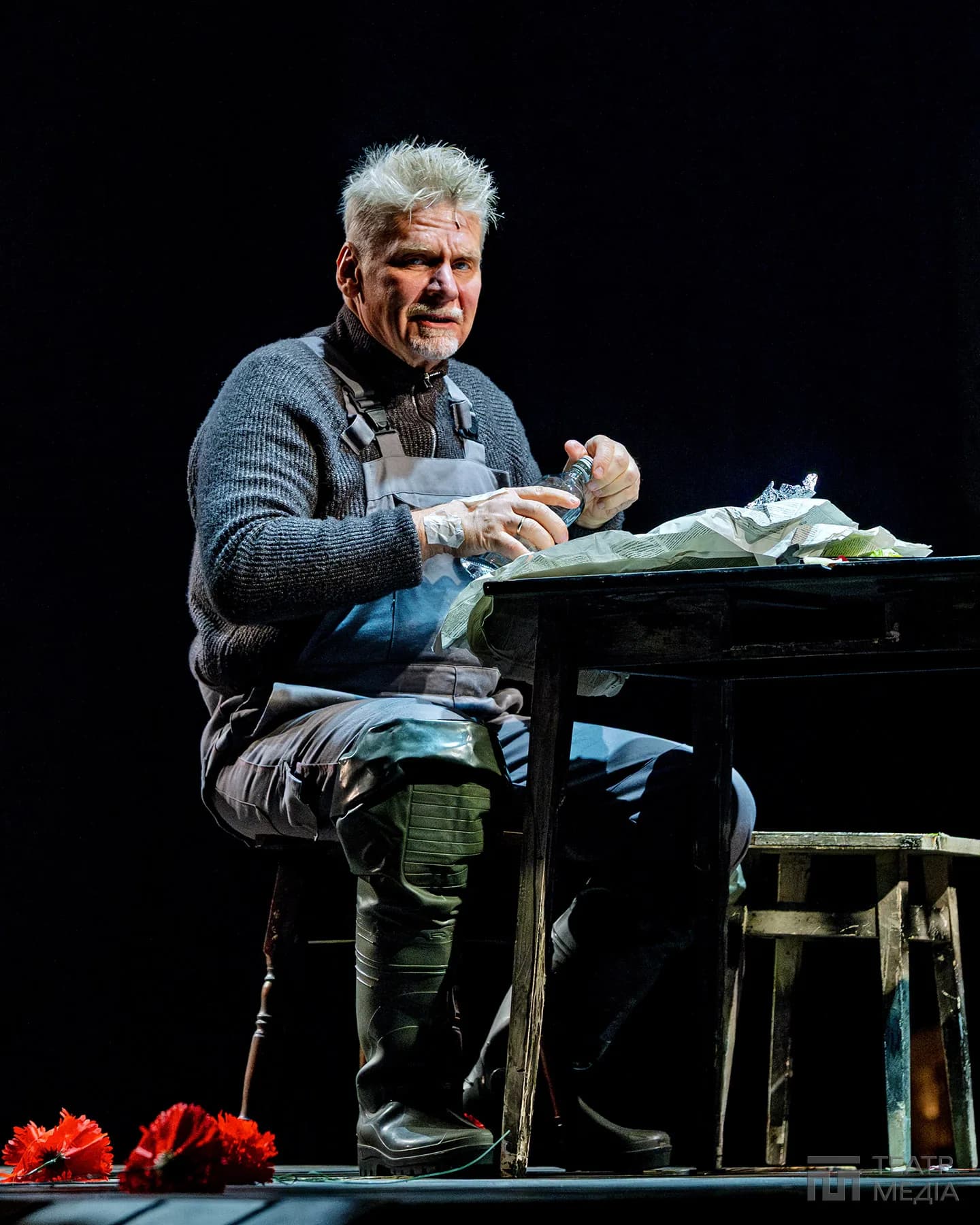 “Перукарки” на сцені Молодого театру: коли контекст важливий — 12