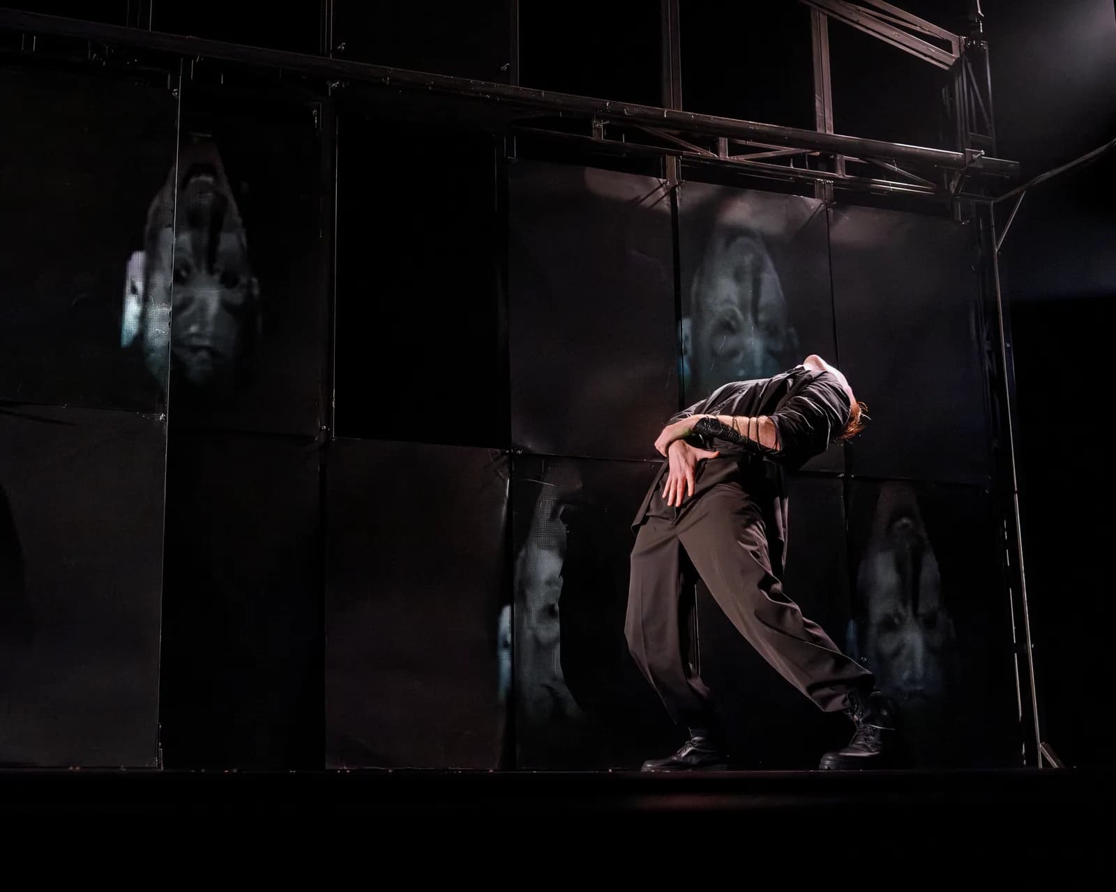 Пласка чи кругла: яка вона — “Земля” Уривського? — 6