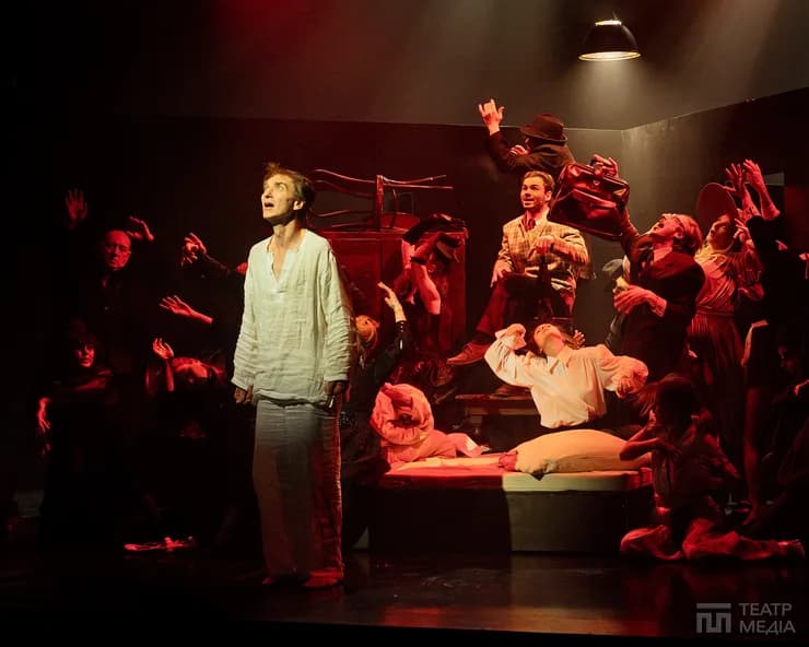 Картотека: в чому винен Герой?